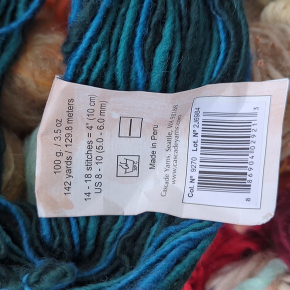 100g Peruvian Wool Skein And Assorted Scrap Yarn Bundle - Picture 5 of 6